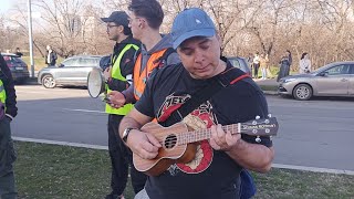 MUZIČKA PODRŠKA i početak šetnje! Studenti iz Beograda upravo kreću peške za Novi Sad! Prenos už