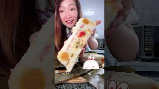 挑戰有手就會的鹹#粽子 #蛋糕 🍰最後追追@azhui 拿的#甜粽子 是什麼餡的？