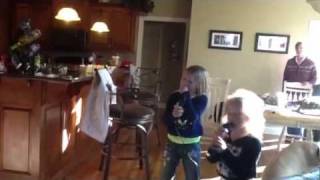 Hannah & Alyssa bust a move