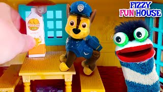 Fizzy Helps Paw Patrol Move into a New House  | Fun Stories For Kids