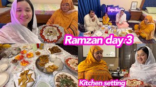 Alhamdulillah 3rd Roza |Aj ki iftari sbko ziyada psand ayi | kitchen m wallpaper lgai