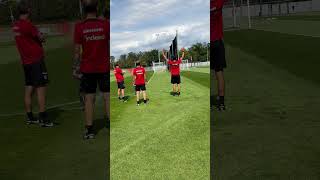 Trainer on fire 🔥⚽️ Dino Toppmöller mit den Skills 👀😮‍💨