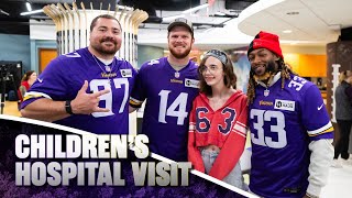 Aaron Jones, Sam Darnold & Harrison Phillips Visit Children's Minnesota Hospital