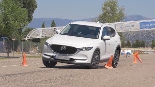 Mazda CX-5 2017 - Maniobra de esquiva (moose test) y eslalon | km77.com