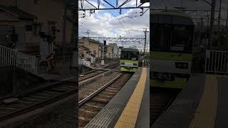 叡山電車宝が池駅に観光列車きららが到着