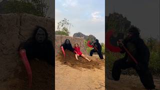 2 Gorilla Monsters Attack The Brave Girl And Spiderman