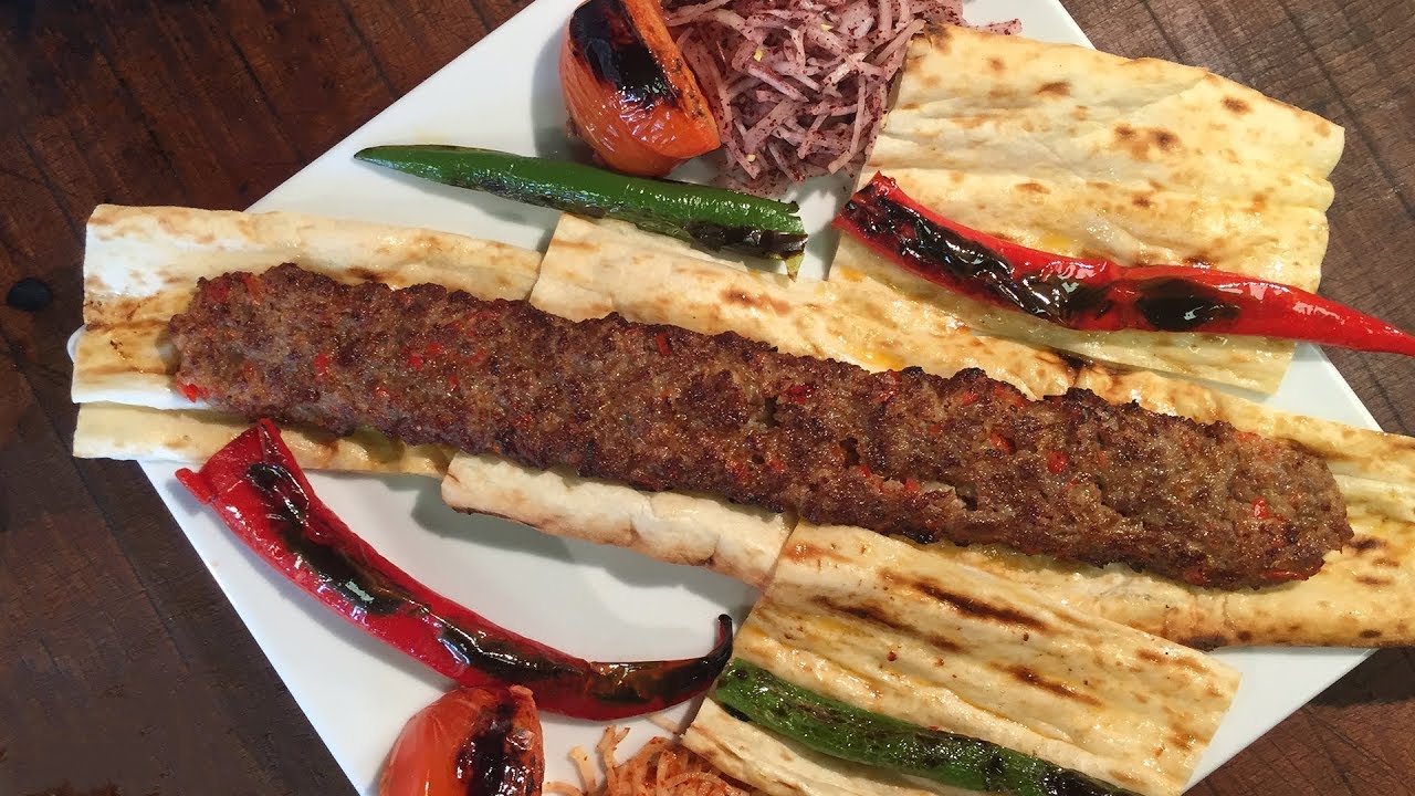 Adana Kebap Nasıl Yapılır - Zeki Usta Kebap - YouTube