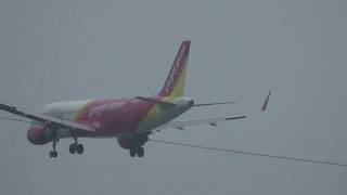 泰越捷航空 Thai Vietjet Air A320-214(HS-VKB) VZ-305 普吉島(HKT)→素萬那普(BKK) landing