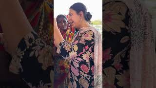 Delhi के Slums में बताया Periods ko Regular कैसे करें Part 1 #ytshorts #Periods #upasana  Ki Duniya