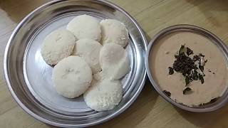 స్మూత్ అండ్ స్పాంజి ఇడ్లి ఇలా చేయండి (Smooth \u0026Spongy Idli)(Hotel Style)