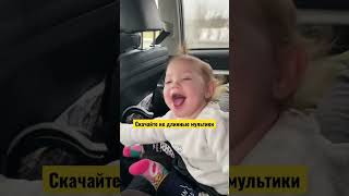 Делитесь в комментарии, что вы берете в путешествия с детьми? #путешествиесдетьми  #travel #дети