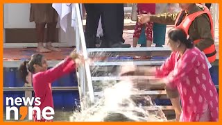 Amit Shah's Wife, Grand-Daughter’s ‘Playful Moment’ Captured at Prayagraj Maha Kumbh | News9