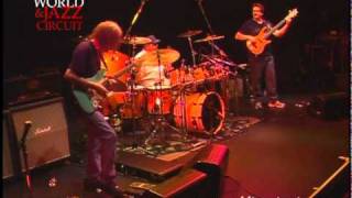 JEFF BERLIN, SCOTT HENDERSON y DENNIS CHAMBERS: THE SUPER TRIO(5-c)