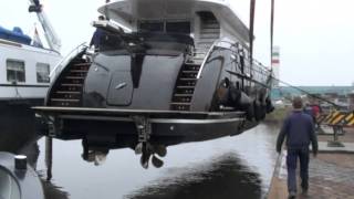 Van Der Heijden Superior 2400 Superyacht Transport DEF.mpg