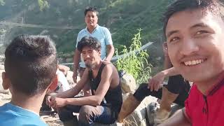 हाम्रो यङवरके  टिम शनिबारको दिन खोलामा पीकनिक मनाउदै Sweet Satarday Vlogs ❣️❣️