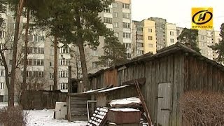 В центре Барановичей люди живут в бараках