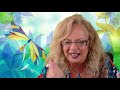 dragonfly 35 spiritual meanings with psychic debbie griggs dragonfly