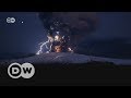 Fiery images - the volcano photographer in Iceland | DW English