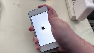 It Lives On, iPod Touch 7th Generation Unboxing And Setup With VoiceOver