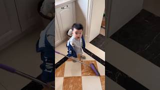 Robot vacuum cleaner 掃地機器人#shorts #cute #baby