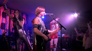 Dancing Queen by BABBA. The ABBA Tribute Show live at the Somerville Hotel Melbourne.