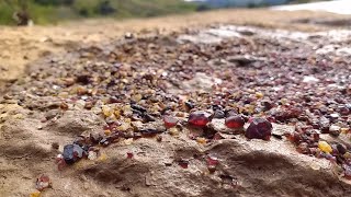 GEMSTONE MINING IN PAILIN CAMBODIA 1996 - ការរែងត្បូងនៅប៉ៃលិន ឆ្នាំ1996