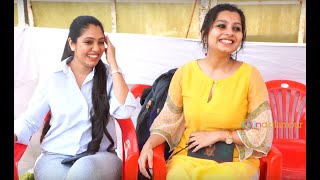 നിരഞ്ജനയുടെ ബൗളിങ് വീണയുടെ ബാറ്റിംഗ്  |   Veena Nandakumar and Niranjana Anoop playing cricket