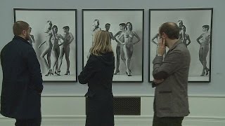 Helmut Newton fotoğrafları tüm çıplaklığıyla Berlin'de - le mag