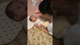 小话唠上线了 #小话唠已上线 #婴语交流 #人类幼崽有多可爱 #baby #funny #funnyvideo #funnykid #littlebaby #babyandmom #shorts