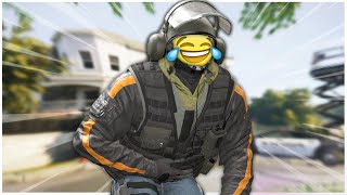Rainbow Six Siege but we can't stop laughing