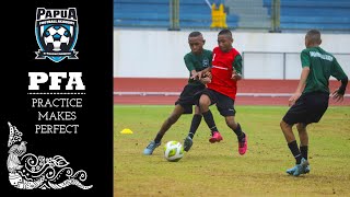 SUASANA LATIHAN PAGI SISWA-SISWA PAPUA FOOTBALL ACADEMY