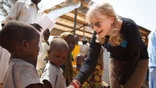 UNICEF Goodwill Ambassador Mia Farrow visits malnourished children in Chad