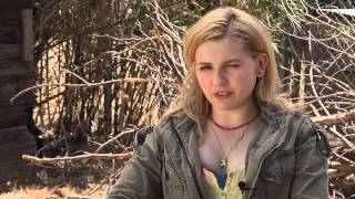 Abigail Breslin's Official "The Call" Interview - Celebs.com