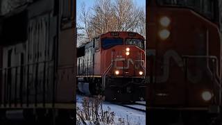 SD75I LEADER WITH NEW HORN! WATCH THE FULL VIDEO! #cnrailway #locomotive #trains #canadiannational