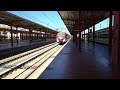 Tren 465 destino El Escorial saliendo de la estación de Chamartín.