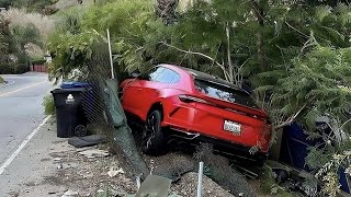 IDIOTS in Cars 44
