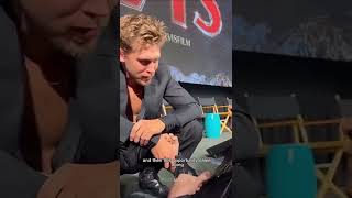 Austin taking time to personally interact with fans after Q&A #austinbutler