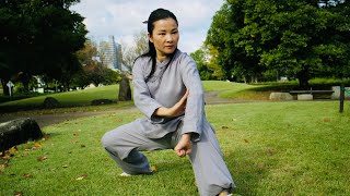 42式太极拳完整示范#taichi#太極拳 #24式简化太極拳#太極拳教室 興味のある方はぜひ一度見学に来てみて下さい。葛飾区立石にて毎週火曜日，日曜教室に行っています連絡先080-2485-9956