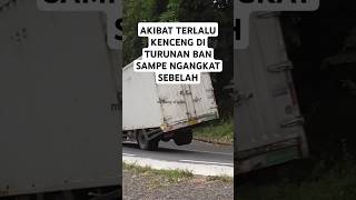 Ngeri banget❗sopir cereboh akibat terlalu kencang di tikungan ban sampe ngangkat sebelah #shorts