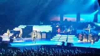 Guns N' Roses - Knockin on Heaven's Door Live Houston (08.05.16)