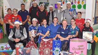 Latics \u0026 Warriors Spread Christmas Joy at the Royal Albert Edward Infirmary