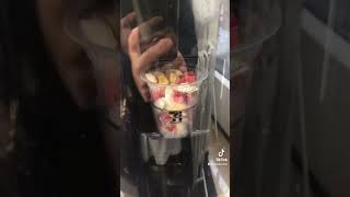 【激うま❗️】ストロベリースムージー🍓🍌【セブンイレブン】【セブンカフェ】【ソイ】【smoothie】