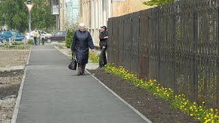 В Потанино обновили тротуар в переулке Тореза