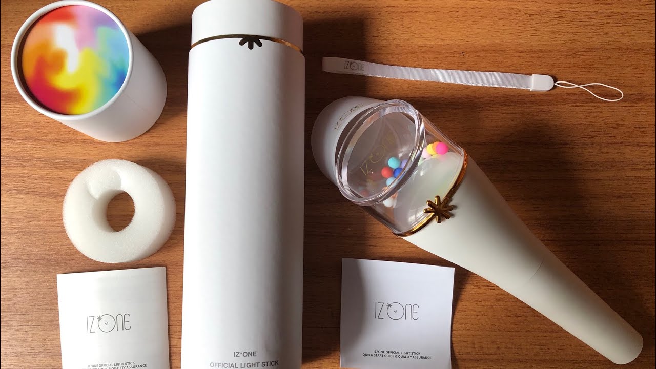 [UNBOXING] IZ*ONE 아이즈원 OFFICIAL LIGHTSTICK - YouTube