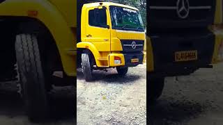 എന്താ മോനെ  പേടിച്ച് പോയോ🤣10 wheeler BHARAT BENZ ഇവൻ ആൾ വില്ലൻ തന്നെ #youtube