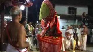 Maanhalamma Theyyam (www.travelkannur.com)