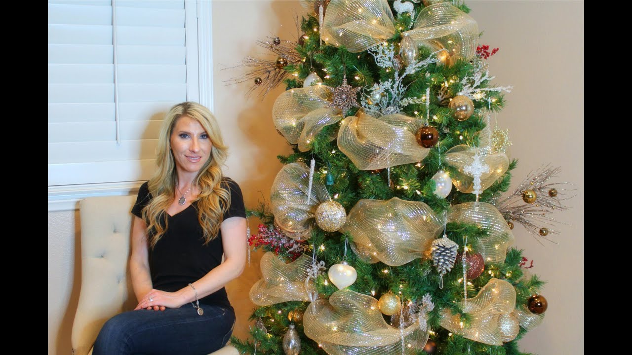 How To Decorate A Christmas Tree Youtube