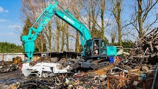 PRIMEUR: Kobelco SK210D ‘Multi Dismantling’ voor Van Spanje