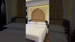 Sheraton Sharjah Beach Resort Spa 5* - в стиле восточного дворца. Был в 2015 году….