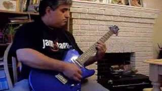 Frets99 Demos his Rogue Lipstick Guitar